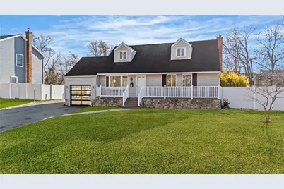 28 Ellen Place, Kings Park, NY 11754 - Photo 3