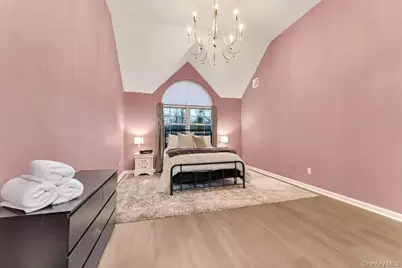 33 E Potter Lane NE, Huntington, NY 11743 - Photo 11