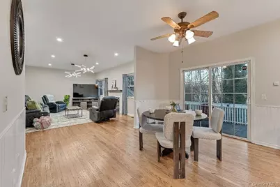 33 E Potter Lane NE, Huntington, NY 11743 - Photo 5