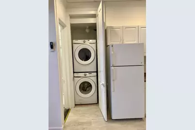 48 West Main Street, Riverhead, NY 11901 - Photo 3