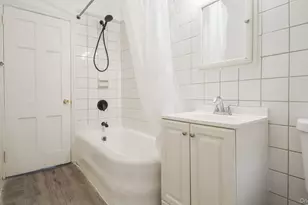 252 S Tenth Ave, Mount Vernon, NY 10550 - Photo 9