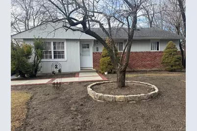 2804 Eagle Avenue, Medford, NY 11763 - Photo 1