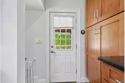 148 Chelsea Street, Hawthorne, NY 10532 - Photo 23
