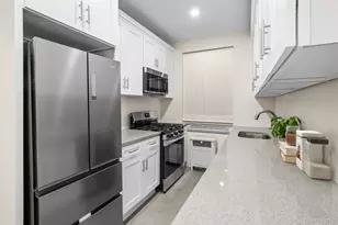 110-07 73rd Rd, Forest Hills, NY 11375 - Photo 3