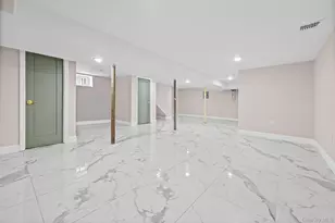 178-41 146th Terrace, Springfield Gardens, NY 11434 - Photo 23