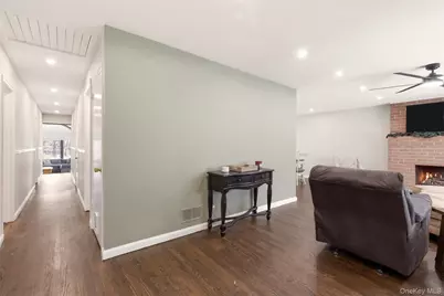 258 Holt Drive, Pearl River, NY 10965 - Photo 7