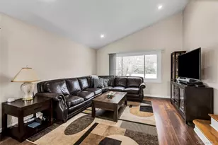 360 Locust Ave, Oakdale, NY 11769 - Photo 15