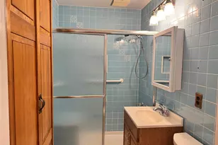 129 Spring Ln, Levittown, NY 11756 - Photo 13