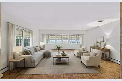 4 Penn Court, Dix Hills, NY 11746 - Photo 9