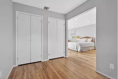 4 Penn Court, Dix Hills, NY 11746 - Photo 29