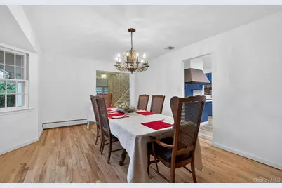 4 Penn Court, Dix Hills, NY 11746 - Photo 13