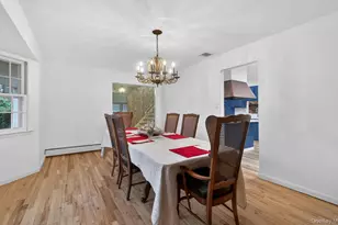 4 Penn Ct, Dix Hills, NY 11746 - Photo 13