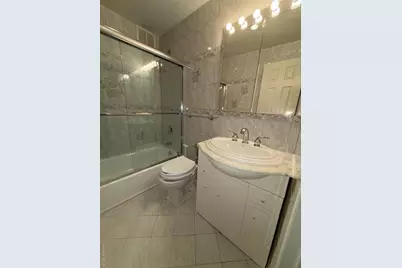 85-10 151 Avenue #5G, Howard Beach, NY 11414 - Photo 9