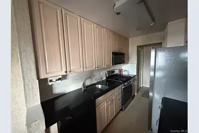 85-10 151 Avenue #5G, Howard Beach, NY 11414 - Photo 5