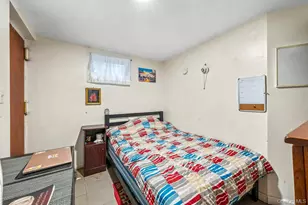 27-28 Humphreys St, East Elmhurst, NY 11369 - Photo 25