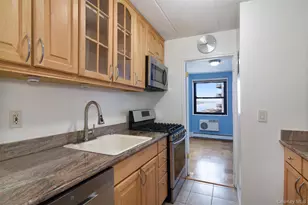 1085 Warburton, Yonkers, NY 10701 - Photo 9