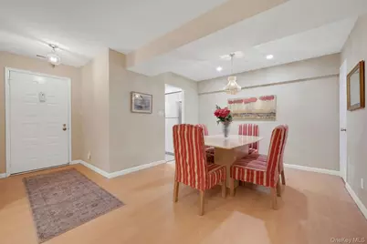 16 Bronxville Glen Drive #14, Bronxville, NY 10708 - Photo 7