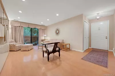 16 Bronxville Glen Drive #14, Bronxville, NY 10708 - Photo 5