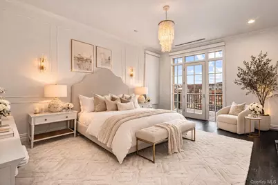 3000 Royal Court #3308, North Hills, NY 11040 - Photo 3