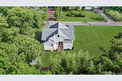 48 Watchogue Avenue, East Moriches, NY 11940 - Photo 21