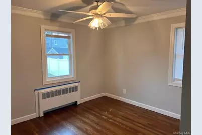 617 Alwick Avenue, West Islip, NY 11795 - Photo 9