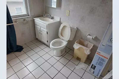 90 Medford Avenue, Patchogue, NY 11772 - Photo 23