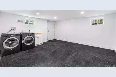 118 Soundview Avenue, White Plains, NY 10606 - Photo 39