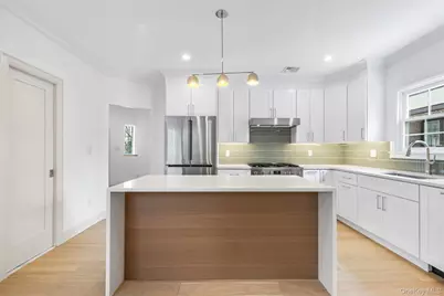 118 Soundview Avenue, White Plains, NY 10606 - Photo 9