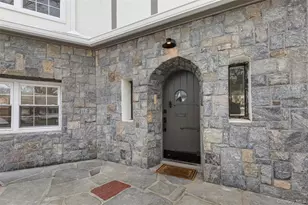 118 Soundview Ave, White Plains, NY 10606 - Photo 3