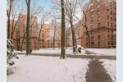 1521 Unionport Road #11A, Bronx, NY 10462 - Photo 9