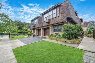 232-10 Horace Harding Expressway #2Fl, Bayside, NY 11364 - Photo 1