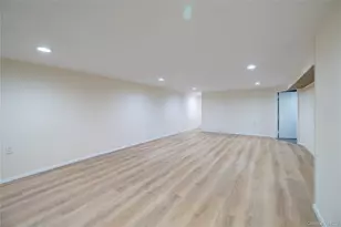 67-79 Exeter St, Forest Hills, NY 11375 - Photo 15