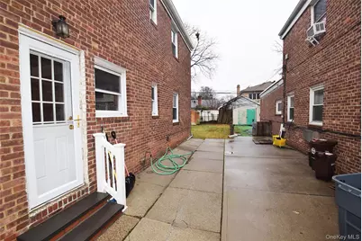 7516 197th Street, Fresh Meadows, NY 11366 - Photo 25