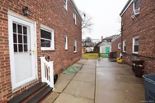 75-16 197th St, Fresh Meadows, NY 11366 - Photo 25