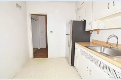 7516 197th Street, Fresh Meadows, NY 11366 - Photo 21