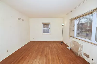 7516 197th Street, Fresh Meadows, NY 11366 - Photo 7