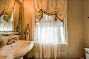 335 Landing Ave, Smithtown, NY 11787 - Photo 13