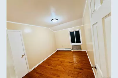 10739 165th Street #2nd flr, Jamaica, NY 11433 - Photo 3