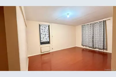 138-70 Elder Avenue #4T, Flushing, NY 11355 - Photo 1