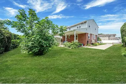 508 Chamberlin Street, East Meadow, NY 11554 - Photo 29