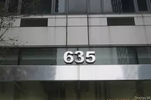 635 W 42nd St, New York, NY 10036 - Photo 13