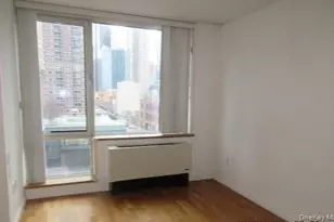 635 W 42nd St, New York, NY 10036 - Photo 7