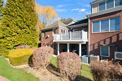 23 Hathaway Lane, Manhasset, NY 11030 - Photo 23