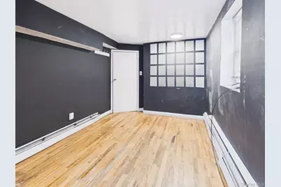 2924 Yates Avenue, Bronx, NY 10469 - Photo 9