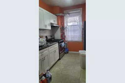 2924 Yates Avenue, Bronx, NY 10469 - Photo 5