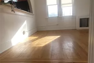 2924 Yates Ave, Bronx, NY 10469 - Photo 11