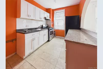 2924 Yates Avenue, Bronx, NY 10469 - Photo 5