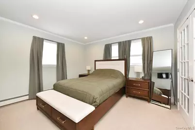 359 Park Lane, Massapequa Park, NY 11762 - Photo 15