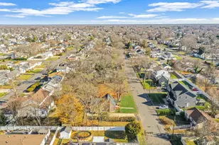 1316 6th St, West Babylon, NY 11704 - Photo 23