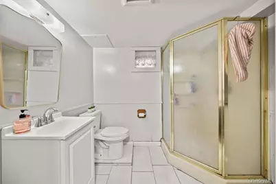 32 McNamara Road, Spring Valley, NY 10977 - Photo 19